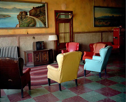 wim wenders lounge painting 2 1983.jpg